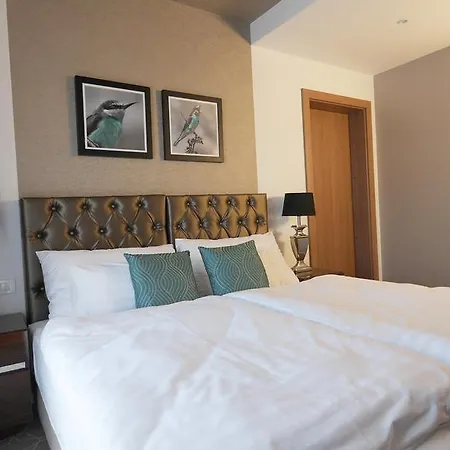 Merops Meszaros Otel Szekszárd