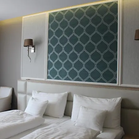 Hotel Merops Mészáros