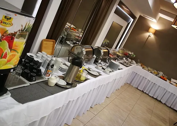 Merops Meszaros Hotel